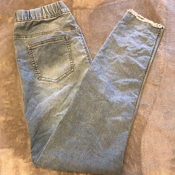 BLUE JEANS WITH TASSELS ~ BRAND NEW, NEVER WORN - Picture 1 of 3